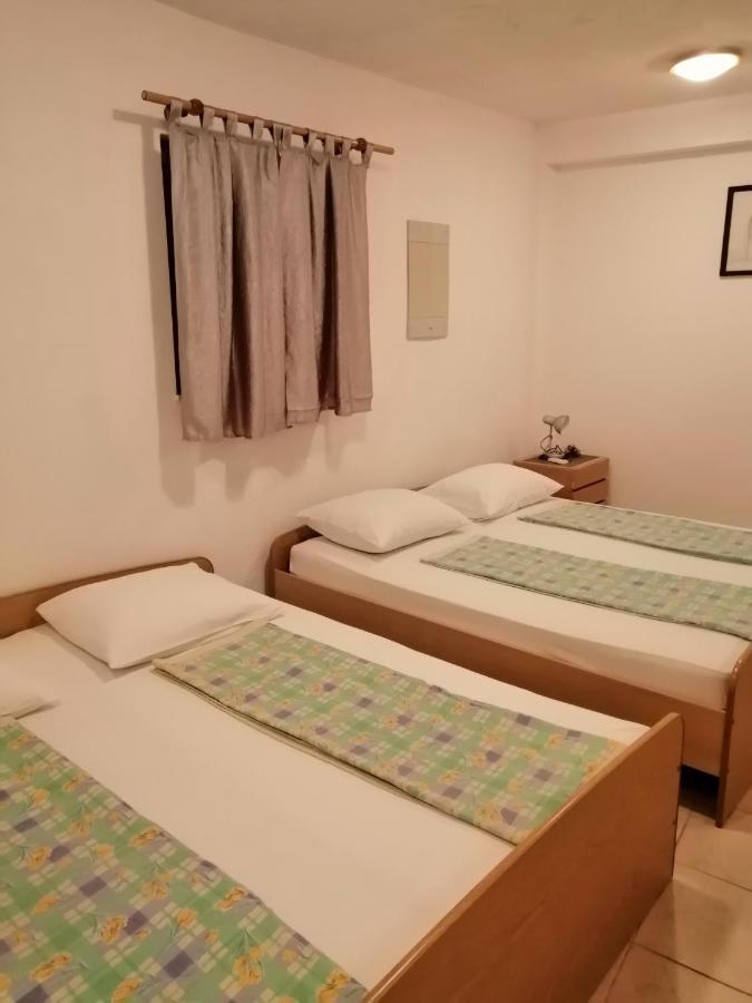 Studio Apartmani Marinella Baska Voda Room photo