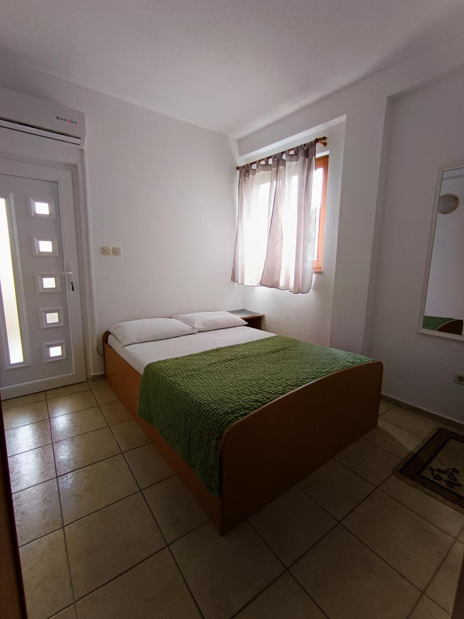 Studio Apartmani Marinella Baska Voda Room photo